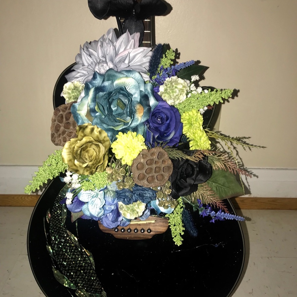 Recycled Acoustic Guitar Floral Decoration